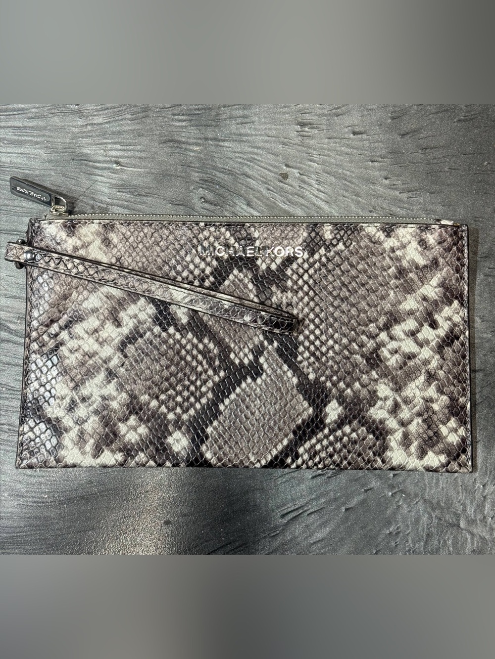 NEW MICHAEL KORS Jet Set Large Zip Clutch Gray-Tan-Black Snakeskin Embossed